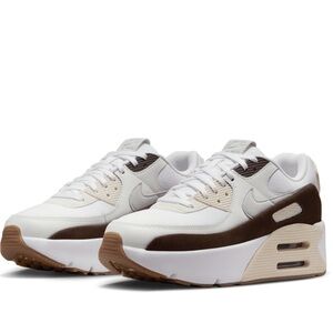 NWOB Women’s Nike Air Max 90 LV8 SZ 8